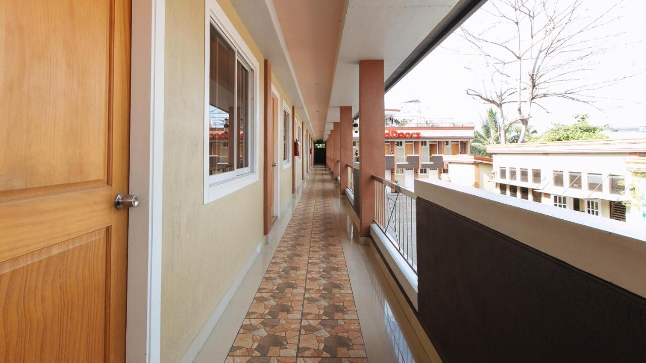 Reddoorz Plus Near Lapasan Plaza Кагаян де Оро Екстериор снимка